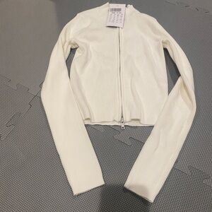 Brandy Melville Zip Up Sweater OS, NWT